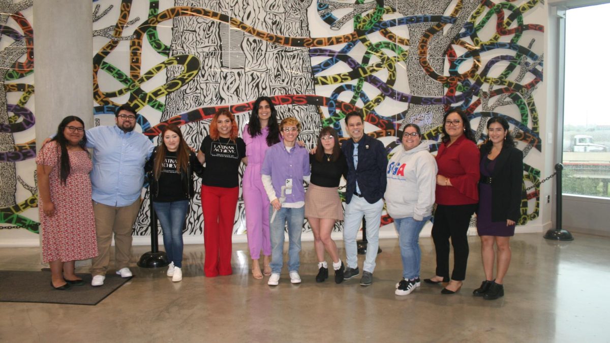 From left: Leslie Castillo, Anthony Ramirez, Sonia Sanchez, Beatriz Hernandez, Salwa Yordi, Francis Alaniz, Camila DeJesus, Albert DeJesus, Veronica Costilla, Stefhanie Lazo, and Indira Zaldivar commemorate Latinitas visit in the Welcome Center on Oct. 3.